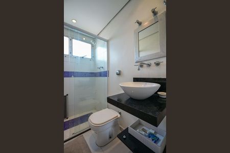 Apartamento para alugar com 142m², 3 quartos e 2 vagasBanheiro