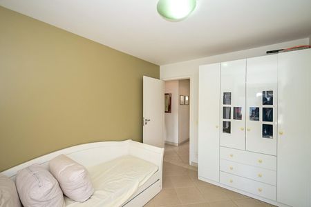 Apartamento para alugar com 142m², 3 quartos e 2 vagasQuarto 2