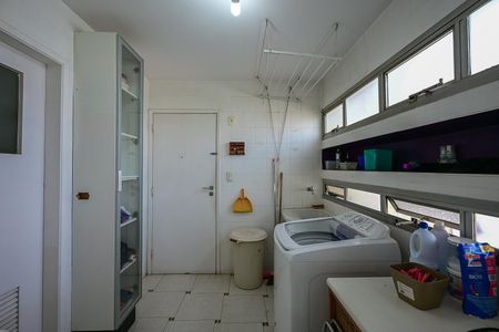 Apartamento para alugar com 142m², 3 quartos e 2 vagasÁrea de Serviço 