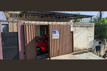 Casa à venda com 69m², 2 quartos e 1 vaga Casa à venda com 69m², 2 quartos e 1 vagaFachada