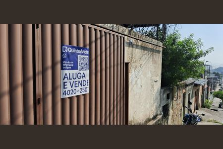 Casa à venda com 69m², 2 quartos e 1 vaga Casa à venda com 69m², 2 quartos e 1 vagaPlaca