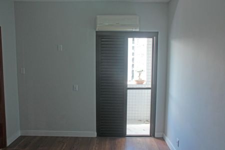 Apartamento para alugar com 200m², 3 quartos e 1 vaga Apartamento para alugar com 200m², 3 quartos e 1 vagaSuite