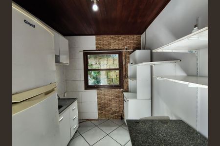 Casa para alugar com 70m², 2 quartos e 3 vagasCozinha