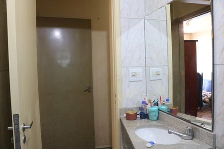 Apartamento à venda com 170m², 3 quartos e 1 vagaBanheiro 2