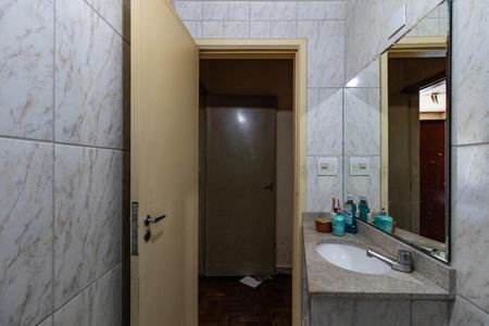 Apartamento à venda com 170m², 3 quartos e 1 vaga Apartamento à venda com 170m², 3 quartos e 1 vagaBanheiro 2