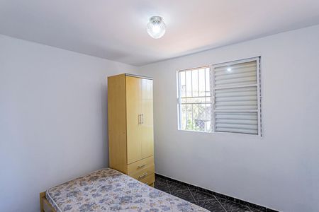 Quarto 2 de apartamento para alugar com 2 quartos, 55m² em Jardim Santa Lucrecia, São Paulo