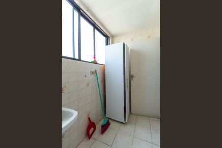 Apartamento à venda com 74m², 2 quartos e 1 vagaÁrea de Serviço