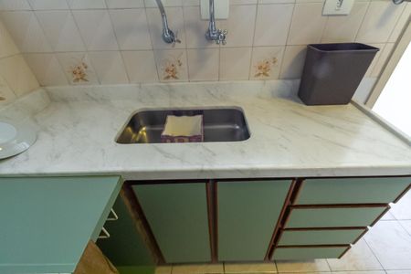 Apartamento à venda com 74m², 2 quartos e 1 vagaCozinha