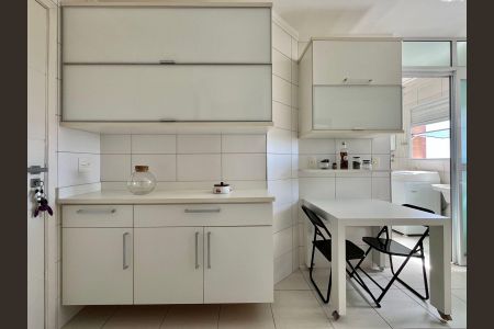 Apartamento à venda com 112m², 3 quartos e 2 vagasCozinha