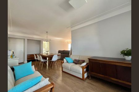 Apartamento à venda com 112m², 3 quartos e 2 vagasSala
