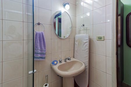 Casa à venda com 339m², 5 quartos e 1 vagaBanheiro da Suíte