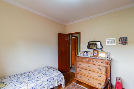 Casa à venda com 339m², 5 quartos e 1 vagaQuarto 2