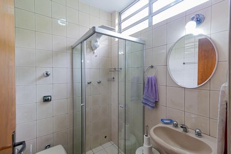 Casa à venda com 339m², 5 quartos e 1 vagaBanheiro da Suíte