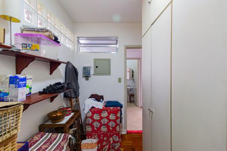 Casa à venda com 339m², 5 quartos e 1 vagaQuarto de Serviço