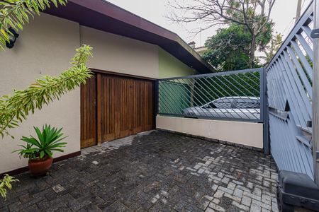 Casa à venda com 339m², 5 quartos e 1 vagaGaragem