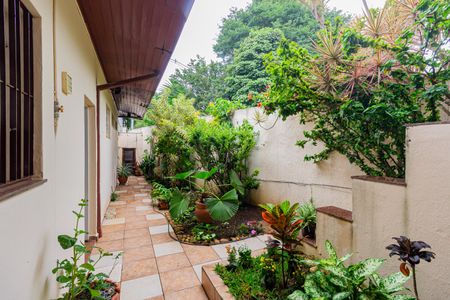 Casa à venda com 339m², 5 quartos e 1 vagaEntrada