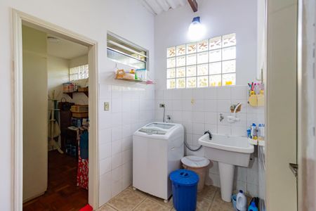 Casa à venda com 339m², 5 quartos e 1 vagaÁrea de Serviço
