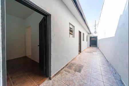 Casa à venda com 90m², 3 quartos e 1 vagaCorredor Externo