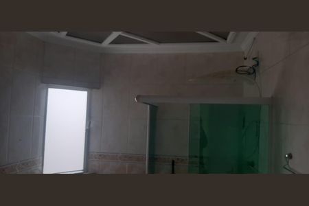 Casa à venda com 240m², 4 quartos e 4 vagasBanheiro