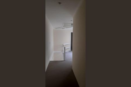 Casa à venda com 240m², 4 quartos e 4 vagasCorredor