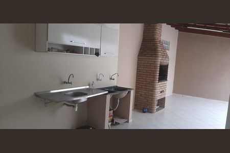 Casa à venda com 240m², 4 quartos e 4 vagasÁrea externa