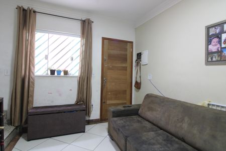 Casa de condomínio à venda com 64m², 2 quartos e 1 vagaSala