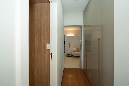 Apartamento à venda com 85m², 3 quartos e 2 vagasCORREDOR