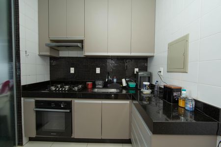 Apartamento à venda com 85m², 3 quartos e 2 vagasCOZINHA