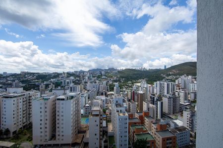 Apartamento à venda com 85m², 3 quartos e 2 vagasVISTA