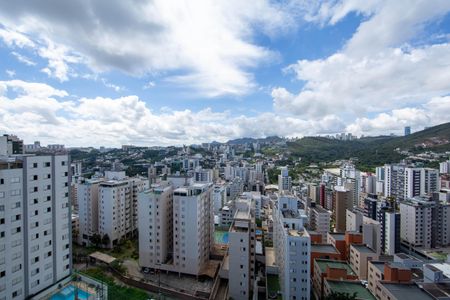 Apartamento à venda com 85m², 3 quartos e 2 vagasVISTA