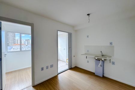 Sala/Cozinha de apartamento para alugar com 2 quartos, 28m² em Mooca, São Paulo