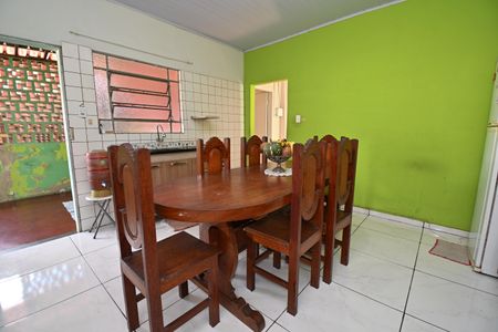 Casa para alugar com 300m², 4 quartos e 2 vagas