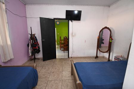 Casa para alugar com 300m², 4 quartos e 2 vagas