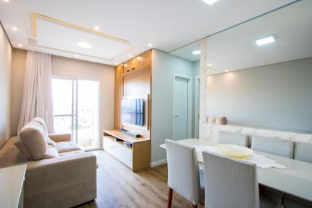 Sala de apartamento para alugar com 2 quartos, 55m² em Vila Humaita, Santo André