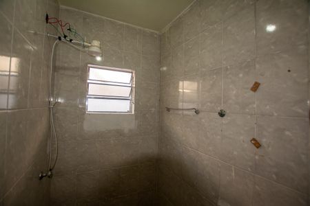 Banheiro de casa à venda com 3 quartos, 90m² em Jardim Santos Dumont, São Paulo