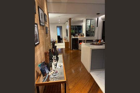 Apartamento à venda com 100m², 3 quartos e 2 vagasSala