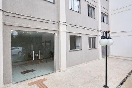 Apartamento para alugar com 55m², 2 quartos e 1 vaga Apartamento para alugar com 55m², 2 quartos e 1 vagaÁrea comum - Salão de festas