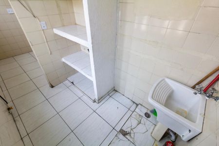 Apartamento para alugar com 57m², 2 quartos e 1 vagaÁrea de Serviço