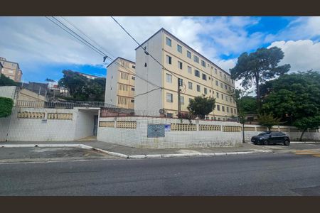 Apartamento para alugar com 57m², 2 quartos e 1 vagaFachada 