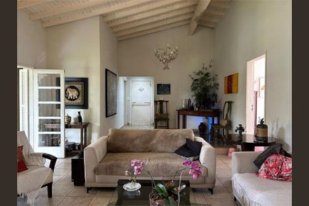 Casa à venda com 3 quartos, 380m² em Interlagos, São Paulo