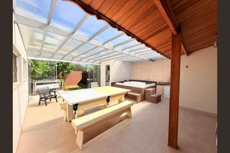 Casa à venda com 170m², 2 quartos e 2 vagas