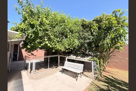 Casa à venda com 170m², 2 quartos e 2 vagas