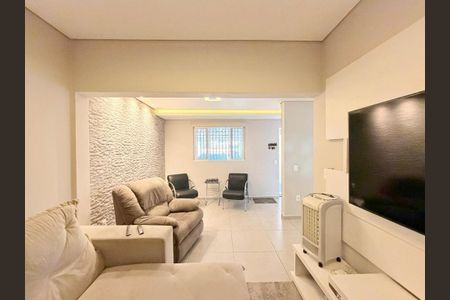 Casa à venda com 170m², 2 quartos e 2 vagas