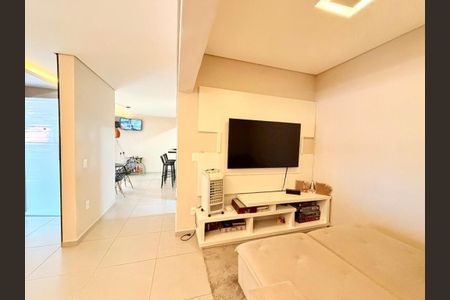 Casa à venda com 2 quartos, 170m² em Jardim Torres Sao Jose, Jundiaí