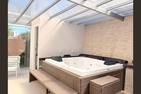 Casa à venda com 170m², 2 quartos e 2 vagas