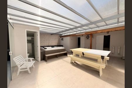 Casa à venda com 170m², 2 quartos e 2 vagas