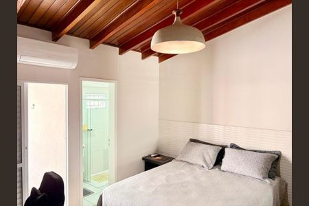 Casa à venda com 170m², 2 quartos e 2 vagas