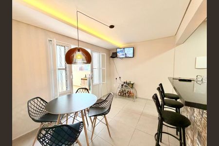 Casa à venda com 170m², 2 quartos e 2 vagas