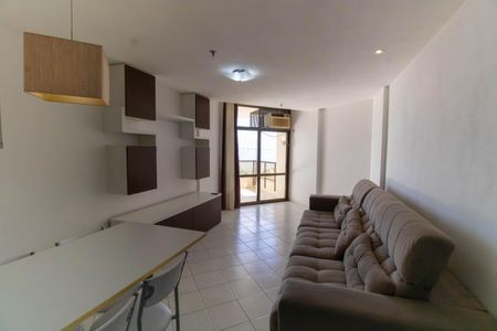 Sala de apartamento para alugar com 1 quarto, 68m² em Gragoatá, Niterói