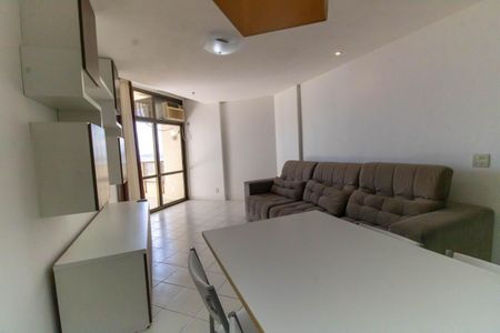 Sala de apartamento para alugar com 1 quarto, 68m² em Gragoatá, Niterói